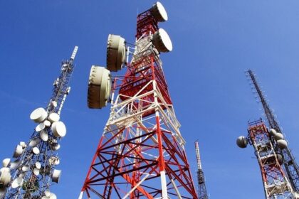 “Grupo Werthein: líder en conectividad en Brasil con fibra óptica y satélites”