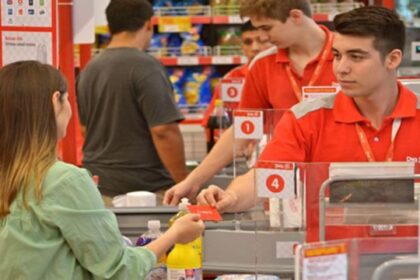 “Sueldo empleado comercio agosto 2025: ¡Descubre cuánto aumentó!”