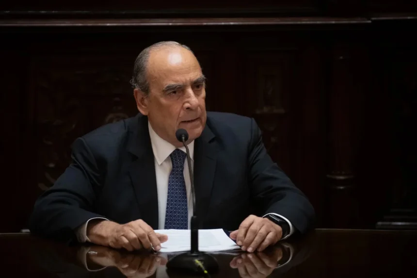 Francos negó una crisis institucional y llamó a bajar la tensión con los gobernadores