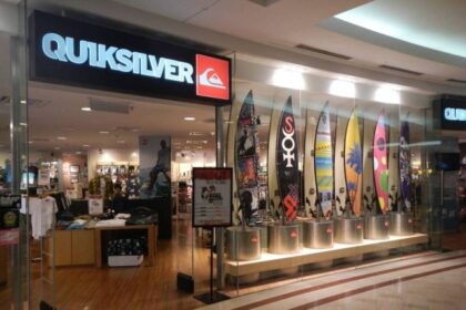 “Gran marca de moda cierra 124 tiendas y despide a 1.400 empleados”