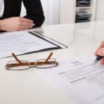 “Trabajos sin secundario: Opciones laborales sin título completo”