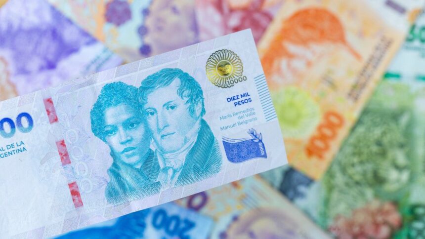 “Escasez de pesos: ¿Convalidar tasas altas o liberar liquidez?”