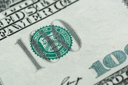 “Presión del dólar persiste tras swap con EEUU: a 1,1% del techo”