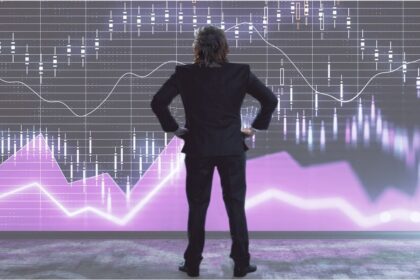 “Triunfo libertario impulsa mercado: dólar, acciones y bonos se disparan”