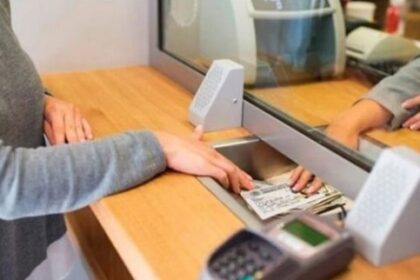 “¡Empleados bancarios: sueldo increíble con bono en noviembre!”