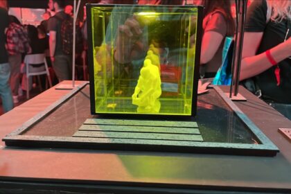 “Escultura de Satoshi Nakamoto en Buenos Aires: ¡Descúbrela aquí!”