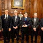 “Revelan: Bancos de EEUU detienen crédito millonario a Argentina”