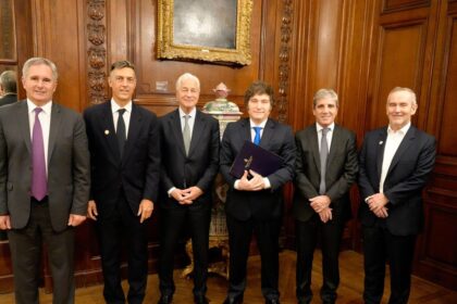 “Revelan: Bancos de EEUU detienen crédito millonario a Argentina”