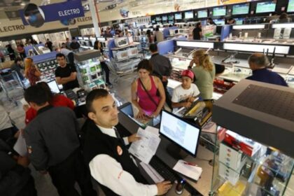 “¡Aumentos de sueldo en paritarias para empleados de supermercado en diciembre 2025!”