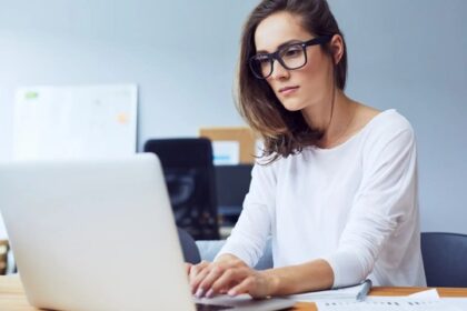 “Freelancers argentinos: ¿Cómo afectan los cobros en dólares digitales a tus ingresos?”