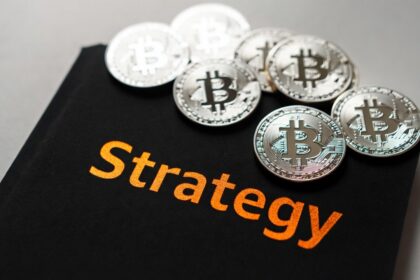 “Bitcoin: Estrategias entre optimismo, desconfianza y riesgo”