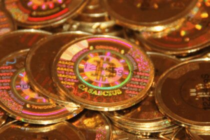 “¡Descubre la liberación de 2.000 bitcoin tras 13 años de espera!”