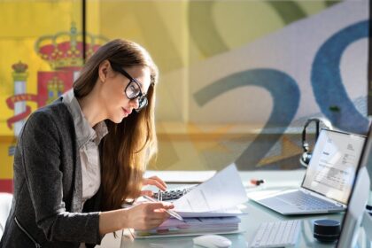 “Alerta: Hacienda requiere a contribuyentes españoles por criptoactivos”