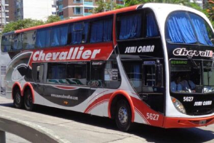“¡Amparo colectivo contra Chevallier por discriminación!”