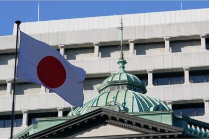 “El Banco de Japón eleva tasa al máximo en 30 años”