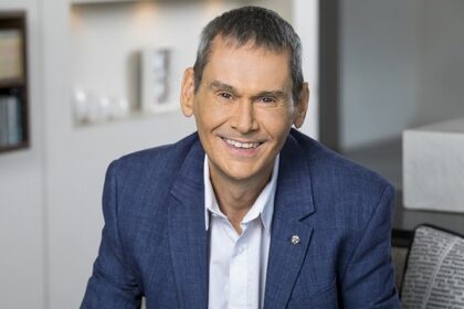 “Daniel Colombo: Referente del management y la comunicación en Argentina”