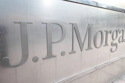 “J.P. Morgan revela sus acciones favoritas para un 2026 selectivo en Wall Street”