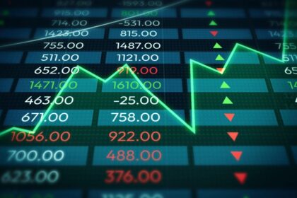 “Bonos en dólares suben y riesgo país cae a 571 puntos”
