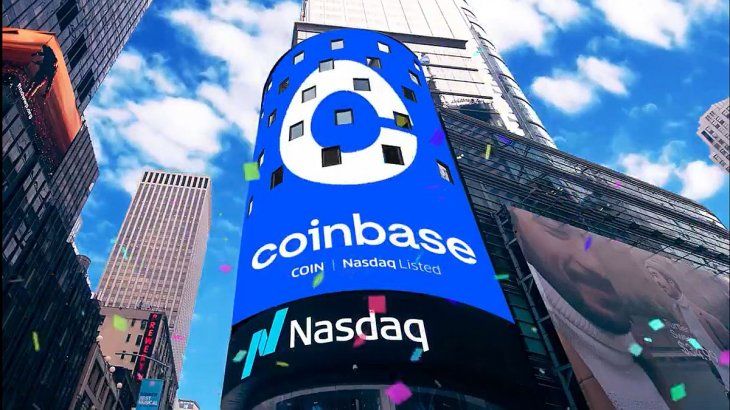 Coinbase fue una de las empresas de criptomonedas que llegó a acuerdos millonarios en 2025.