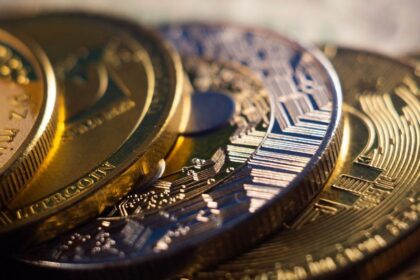 “Bitcoin cerca de los u$s88.000: altcoins suben 2,8% en 2022”