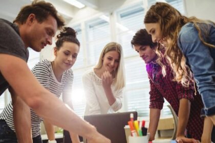 “Programa de verano N5: ¡Jóvenes talentos remunerados en dólares!”