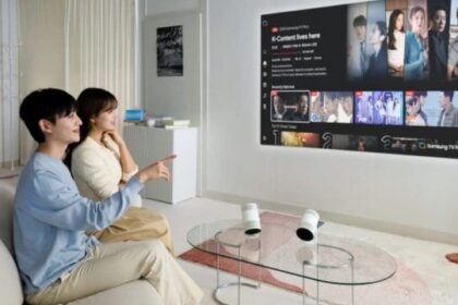 “Descubre el nuevo miniproyector portátil de Samsung con IA”