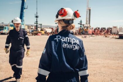 Descubre el podcast de Pampa Energía en Spotify: “20 años de historia”