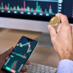 “Criptomonedas vs IA: Experto advierte sobre su salvación financiera”