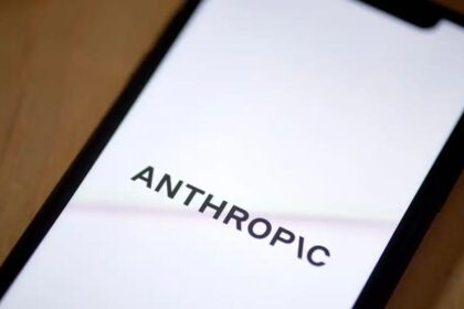 La irrupción de una nueva herramienta de IA sacudió a Wall Street y provocó derrumbes en acciones tecnológicas