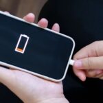 Cómo ahorrar batería del celular cuando viajás y no tenés dónde cargarlo