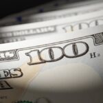 El dólar oficial encadena su tercera semana de bajas y consolida el verano cambiario