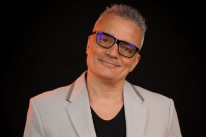 Era el peor vendedor de la empresa, creó su método y hoy triunfa enseñando cómo cerrar negocios