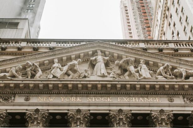 Wall Street prolonga las bajas y sufre en febrero su peor caída en 10 meses