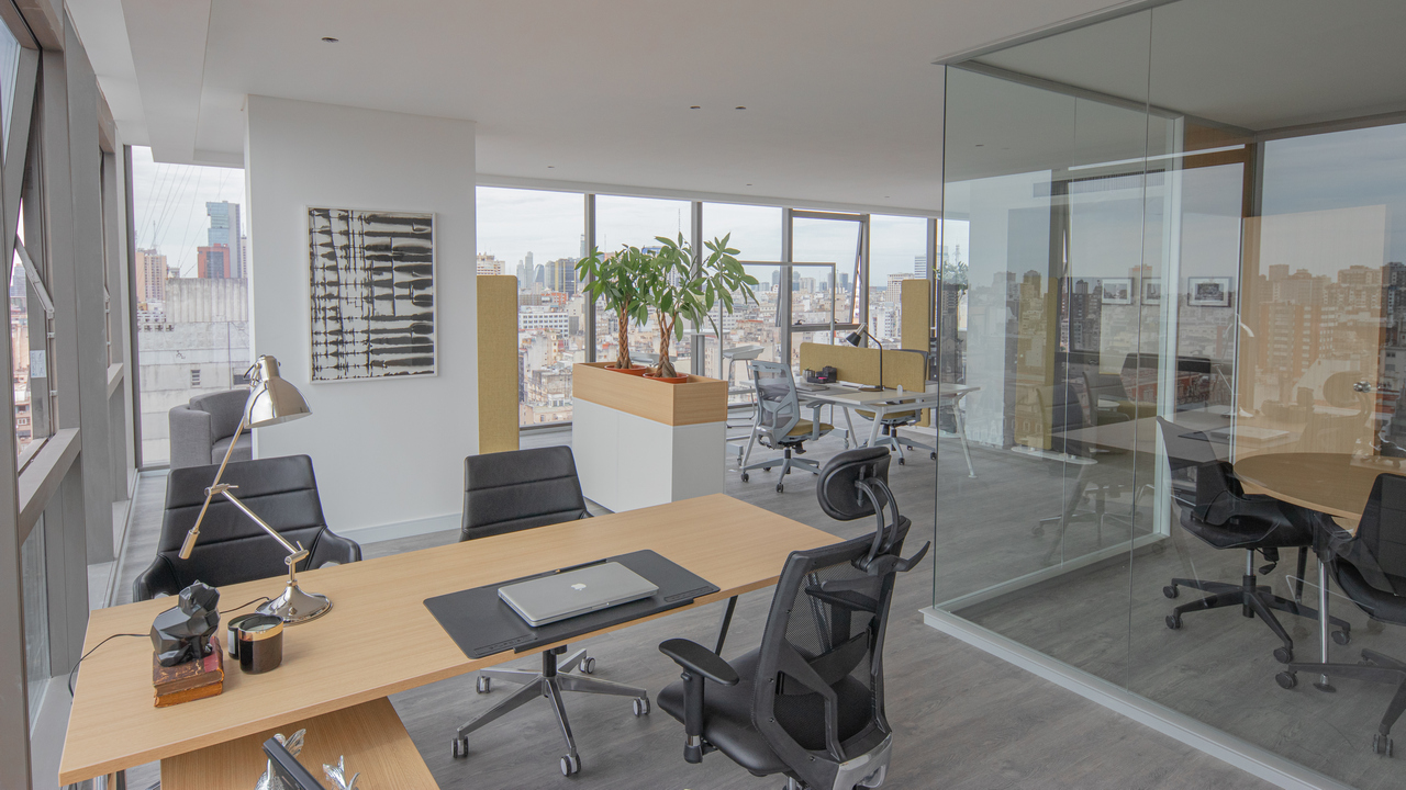 El 59% de los trabajadores argentinos prefiere el modelo híbrido con solo dos días en la oficina