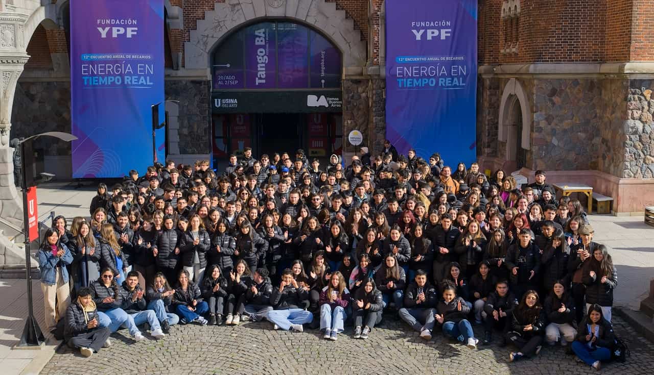 Becados de YPF