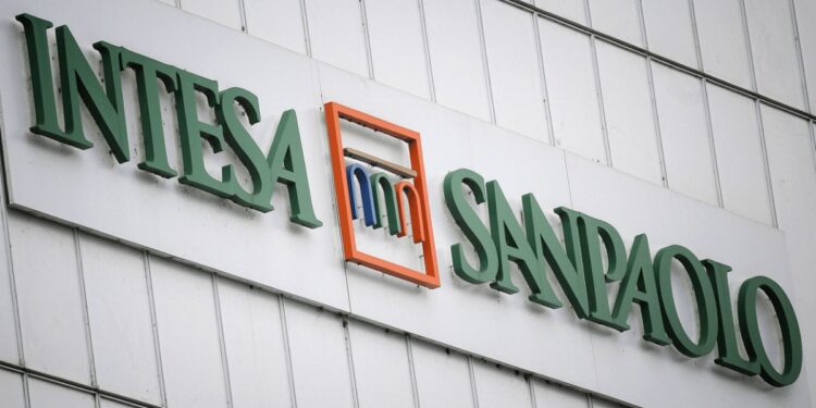 Fotograía de una oficina de Intesa Sanpaolo.