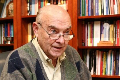 Domingo Cavallo advirtió sobre la apertura de importaciones e insistió en una reforma monetaria para “resolver la estanflación”