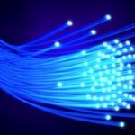 Chau cobre: los millonarios planes de expansión de fibra óptica de Telecom y Claro