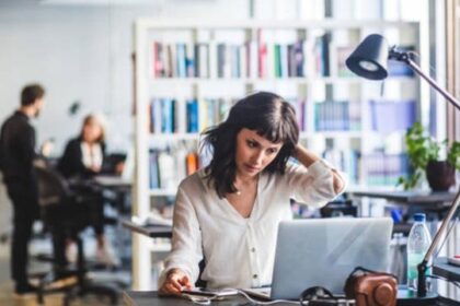 Antesala del 8M: en 2025 retrocedieron los indicadores de brecha de género