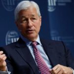 El CEO de J.P. Morgan reavivó la disputa con la industria de criptomonedas y pidió regulación para las stablecoins
