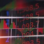 Los ADRs y los bonos abren en rojo en Wall Street en un contexto internacional de máxima tensión