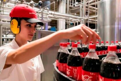 Coca-Cola paga por probar sus bebidas y así podés mandar tu CV para sumarte a la empresa