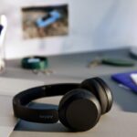 Problema toxico en auriculares diarios preocupa por sus riesgos detectados a la salud