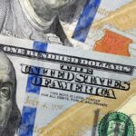 El dólar oficial vuelve a caer y se mantiene en mínimos en más de un mes