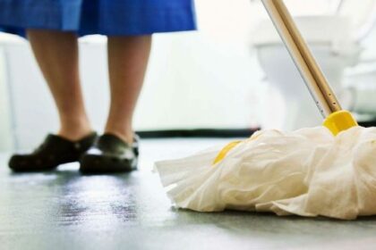 Tras el aumento, cuánto gana una empleada doméstica por 4 horas semanales en abril 2026