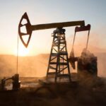 El precio del petróleo ya subió un 55% a un mes del inicio de la guerra en Medio Oriente