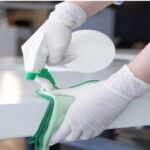 Estos son los sueldos de empleadas domésticas que regirán en abril con aumentos y bonos incluidos