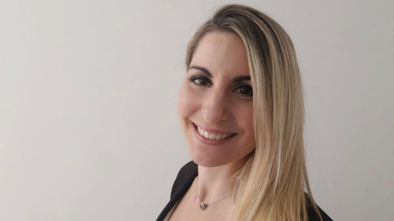 Analía Tarasiewicz, psicóloga laboral y autora de 'Cuando el trabajo duele!