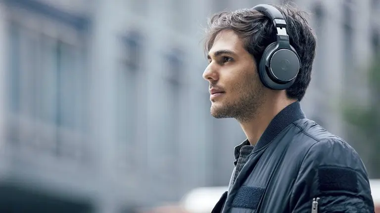 VIDEO | Experto reveló qué pasa cuando usás auriculares bluetooth: 