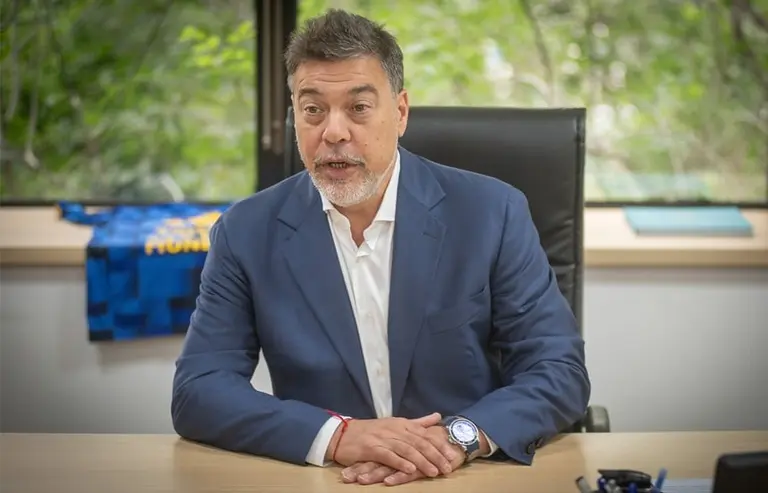 Los Werthein entran al negocio móvil en Brasil y apuntan a una base de 3,2 millones de clientes